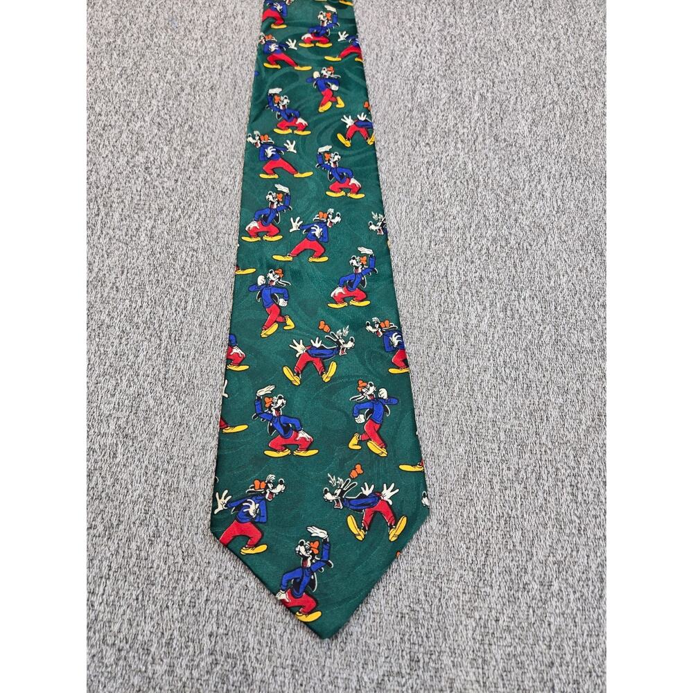 Walt Disney World Goofy Men’s Tie Cartoon Character Necktie Novelty